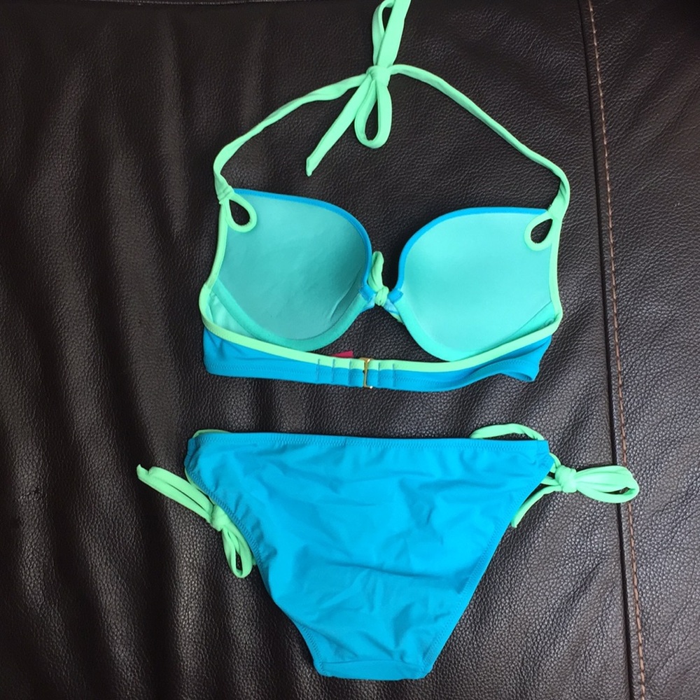 NWOT VIctorias Secret bikini! - Picture 4 of 5